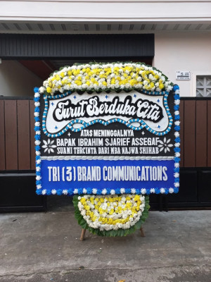Papan Bunga Duka di Galung Maloang